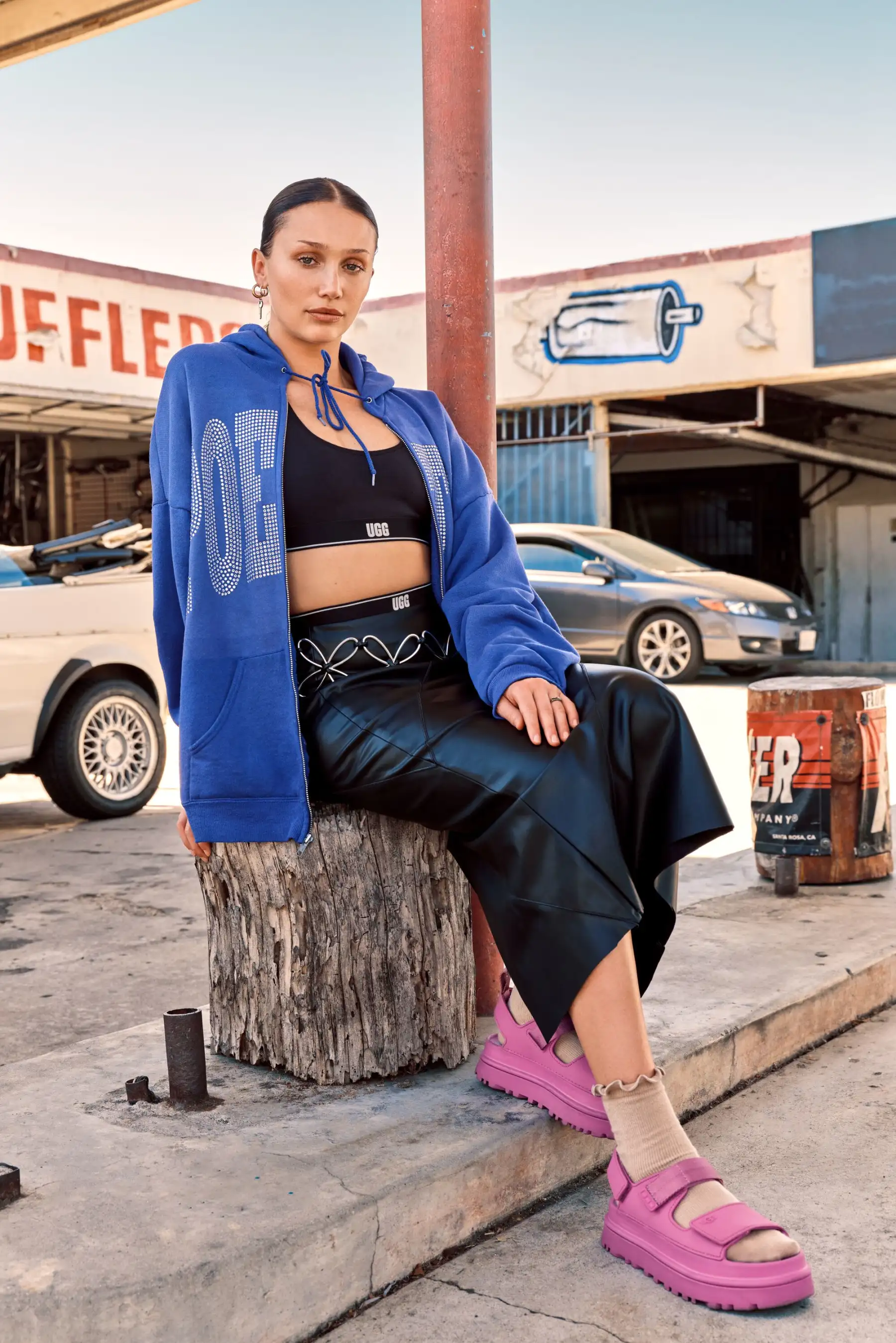 UGG クラシック セーター レター トール ニットソックス付き 厚底